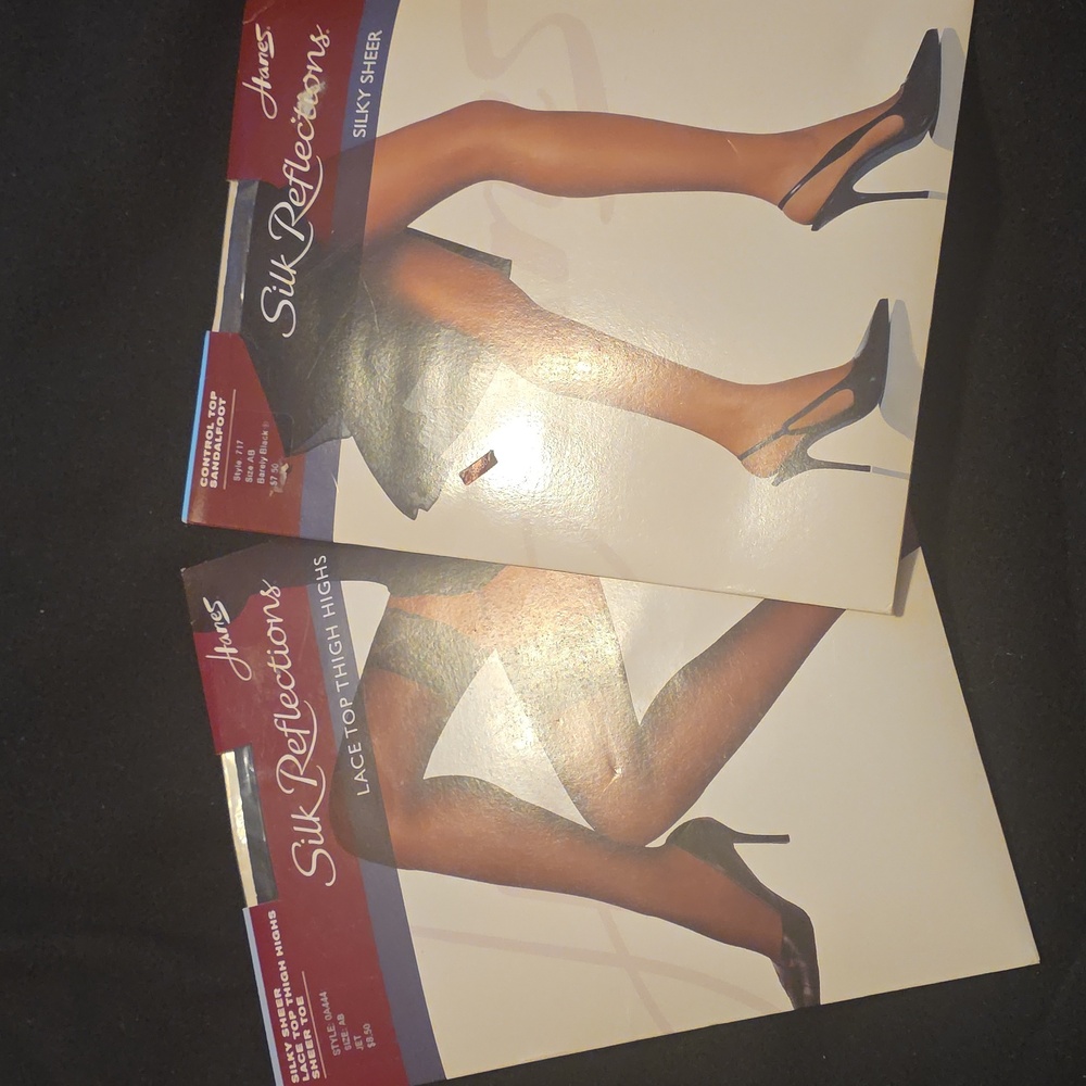 Hanes Silk Reflections Silky Sheer Pantyhose & Lace Top Thigh High‎
